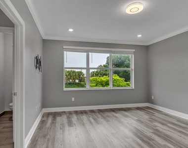 4340 Veleiros Avenue - Photo Thumbnail 25