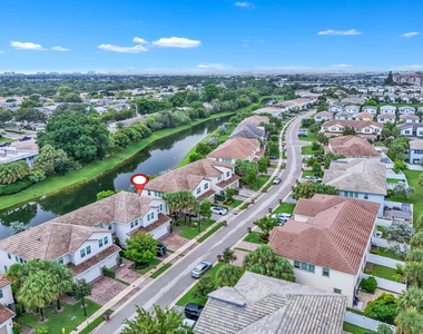 4340 Veleiros Avenue - Photo Thumbnail 5