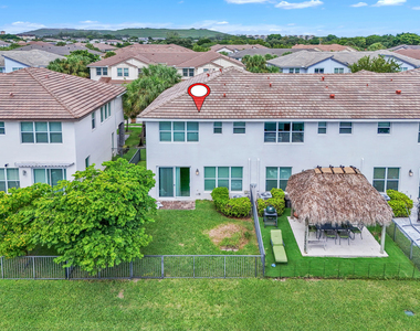 4340 Veleiros Avenue - Photo Thumbnail 4