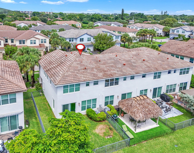 4340 Veleiros Avenue - Photo Thumbnail 3