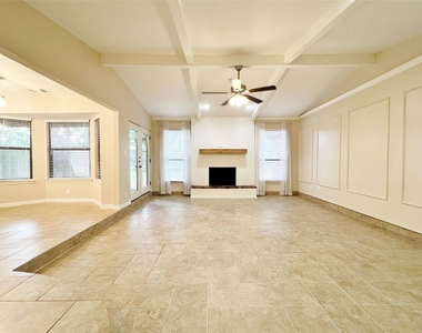 3101 Murphy Drive - Photo Thumbnail 2