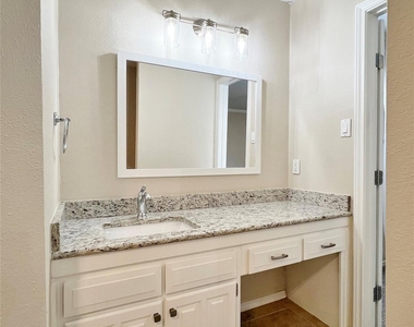 3101 Murphy Drive - Photo Thumbnail 14