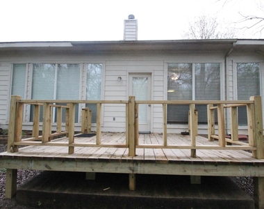 2920 Coventry Ln - Photo Thumbnail 11