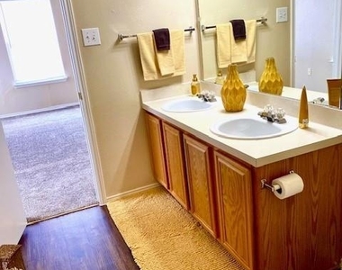 372 Marsha Street - Photo Thumbnail 19