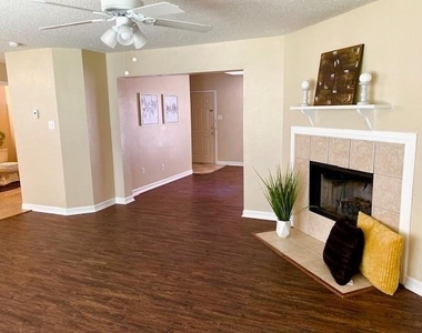 372 Marsha Street - Photo Thumbnail 1