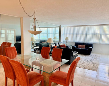 800 Se 20th Avenue - Photo Thumbnail 8