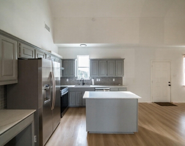 954 Lloyds Road - Photo Thumbnail 5