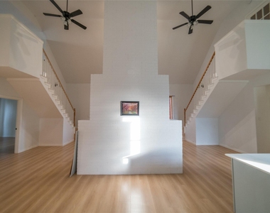 954 Lloyds Road - Photo Thumbnail 3