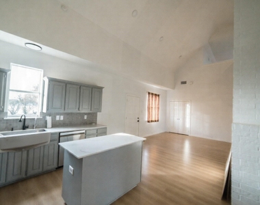 954 Lloyds Road - Photo Thumbnail 6