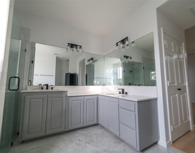 954 Lloyds Road - Photo Thumbnail 13