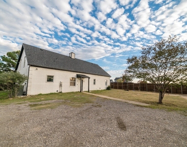 954 Lloyds Road - Photo Thumbnail 1