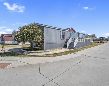 1800 Preston On The Lake Boulevard - Photo Thumbnail 1