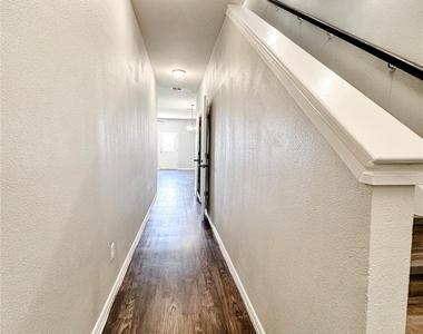 123 Bennett Hills Drive - Photo Thumbnail 10