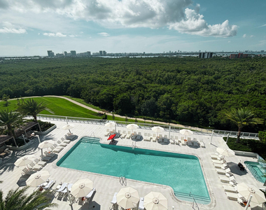 2411 Laguna Circle - Photo Thumbnail 20