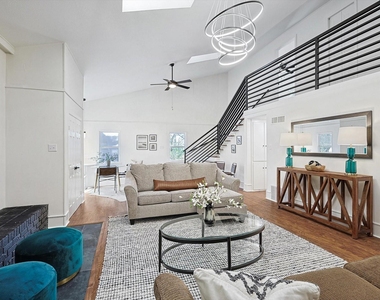 2713 Mcpherson Lane - Photo Thumbnail 9
