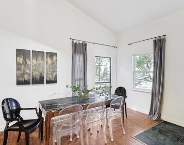 2713 Mcpherson Lane - Photo Thumbnail 16