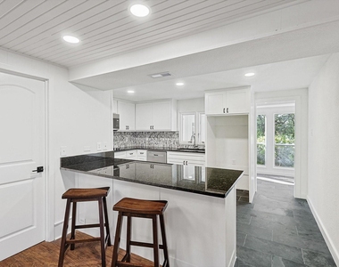 2713 Mcpherson Lane - Photo Thumbnail 13