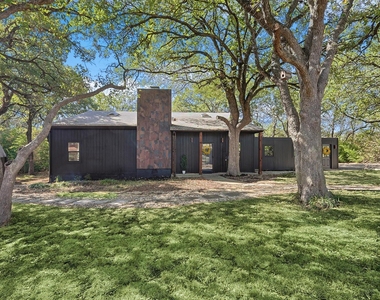 2713 Mcpherson Lane - Photo Thumbnail 6