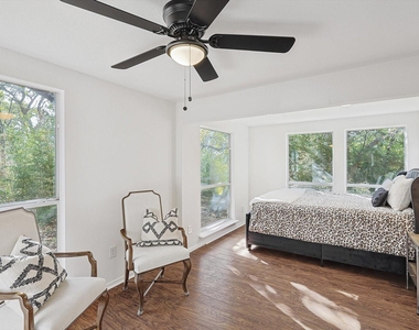 2713 Mcpherson Lane - Photo Thumbnail 21