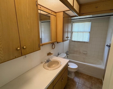 2633 Minter Lane - Photo Thumbnail 10