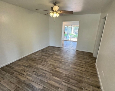 2633 Minter Lane - Photo Thumbnail 1