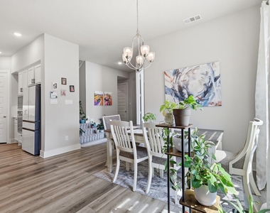 3001 Milton Drive - Photo Thumbnail 5