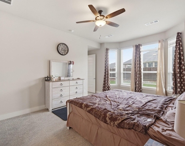 3001 Milton Drive - Photo Thumbnail 12