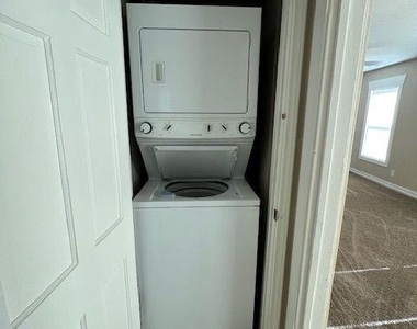 1118 Amarillo Street - Photo Thumbnail 6