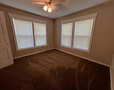 1118 Amarillo Street - Photo Thumbnail 12