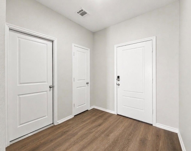 702 Watermill Road - Photo Thumbnail 2