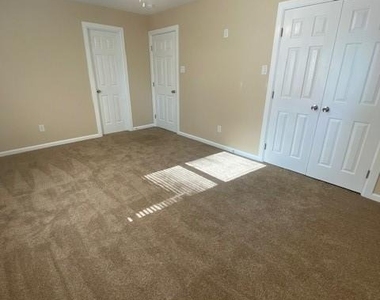401 N Neathery Avenue - Photo Thumbnail 16