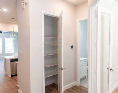2216 Palomino Street - Photo Thumbnail 15