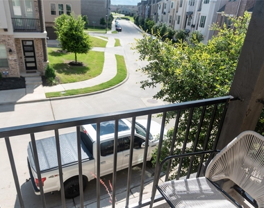 2216 Palomino Street - Photo Thumbnail 33
