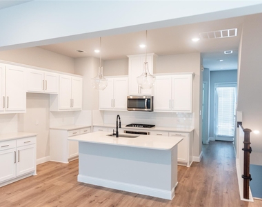 2216 Palomino Street - Photo Thumbnail 10