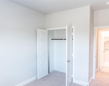 2216 Palomino Street - Photo Thumbnail 21