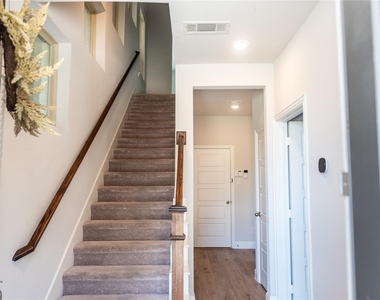 2216 Palomino Street - Photo Thumbnail 2