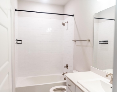 2216 Palomino Street - Photo Thumbnail 8