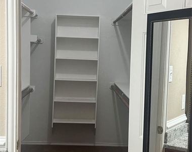 2607 Ridgeoak Trail - Photo Thumbnail 8