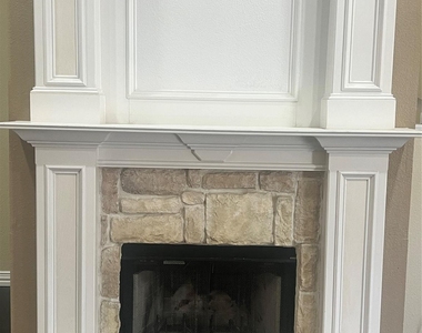 2607 Ridgeoak Trail - Photo Thumbnail 6