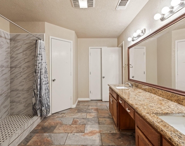 6229 Maple Springs Drive - Photo Thumbnail 8
