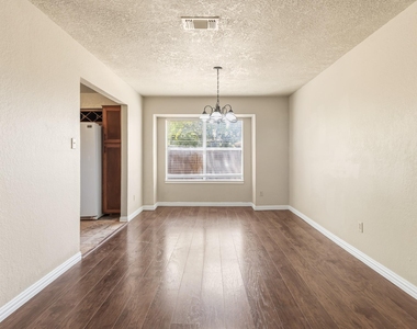 6229 Maple Springs Drive - Photo Thumbnail 17