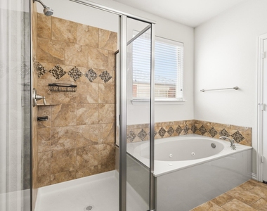8224 Summerview Court - Photo Thumbnail 25