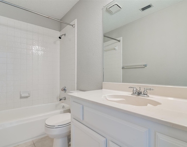 2916 Renaissance Circle - Photo Thumbnail 21