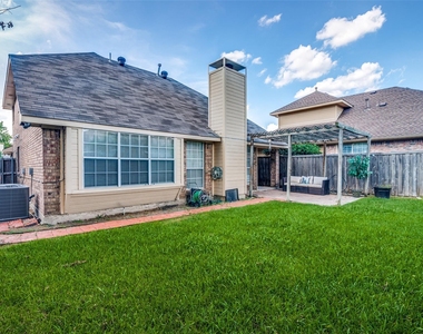 2916 Renaissance Circle - Photo Thumbnail 23