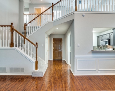 2916 Renaissance Circle - Photo Thumbnail 1