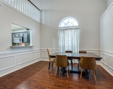 2916 Renaissance Circle - Photo Thumbnail 7