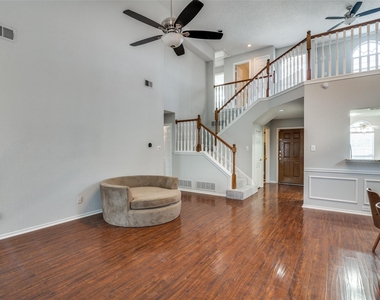 2916 Renaissance Circle - Photo Thumbnail 11