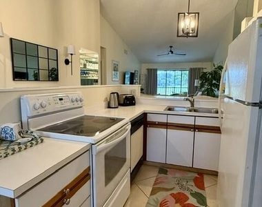 1002 Keystone Drive - Photo Thumbnail 7