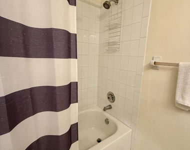 1002 Keystone Drive - Photo Thumbnail 23