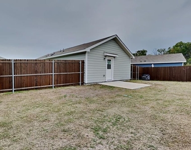412 Branch Village Way - Photo Thumbnail 7